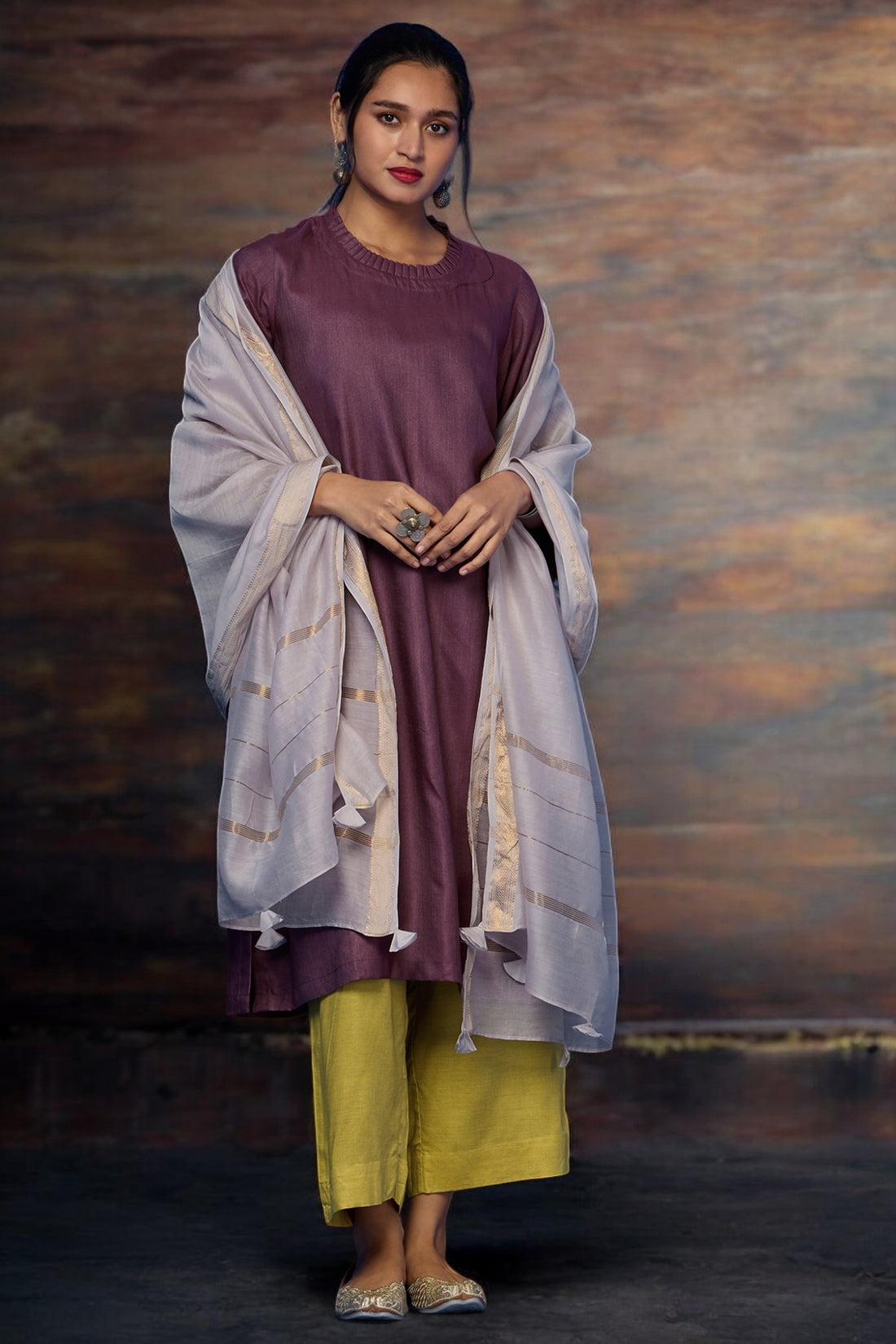 silk pleated low slit kurta with pockets & sleeve details - subtle mauve & champagne gold