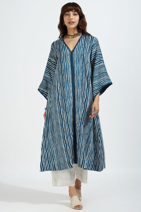 deep v-neck bell sleeves resort dress - oceanic indigo & cascade lines ...