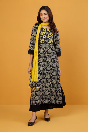 Midnight Marigolds Long Kurta With Yoke & Slit