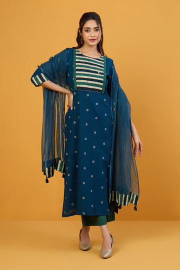 Sapphire Forest Streaks Long Kurta With Yoke & Slit