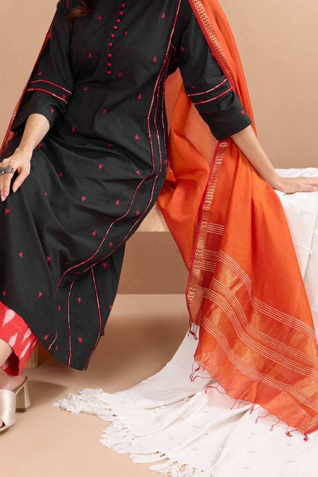 handwoven maheshwari dupatta - sunset orange