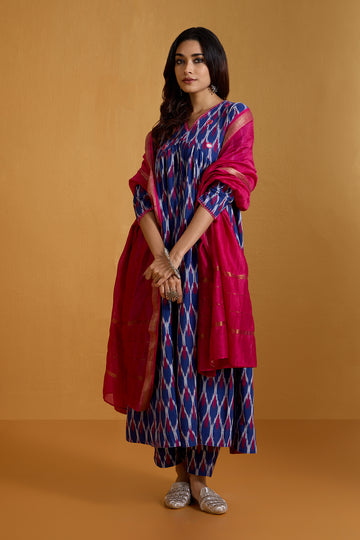 Vivid Petals at Dusk V-Neck Gather Anarkali