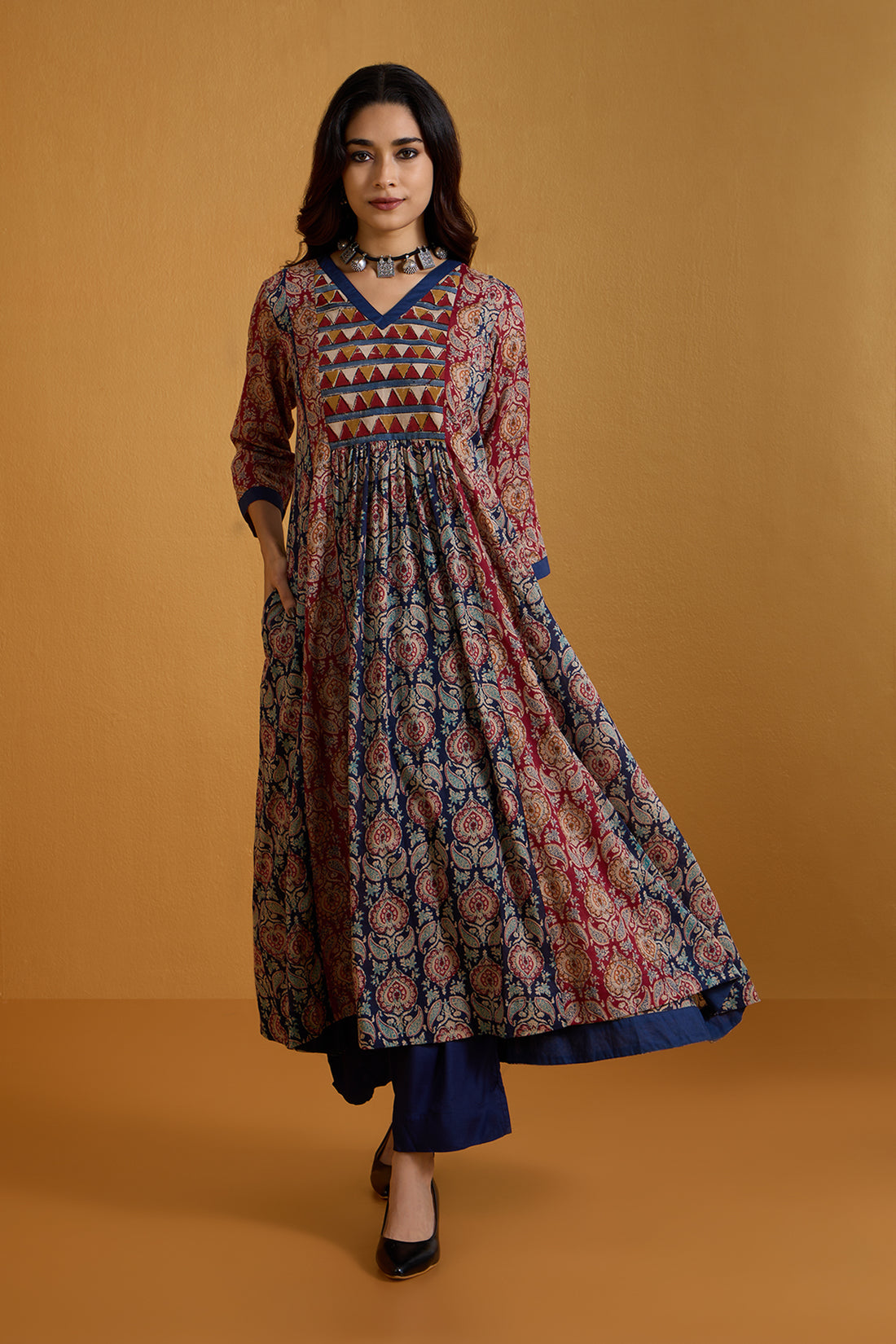 Regal Symphony V-Neck Panel Anarkali