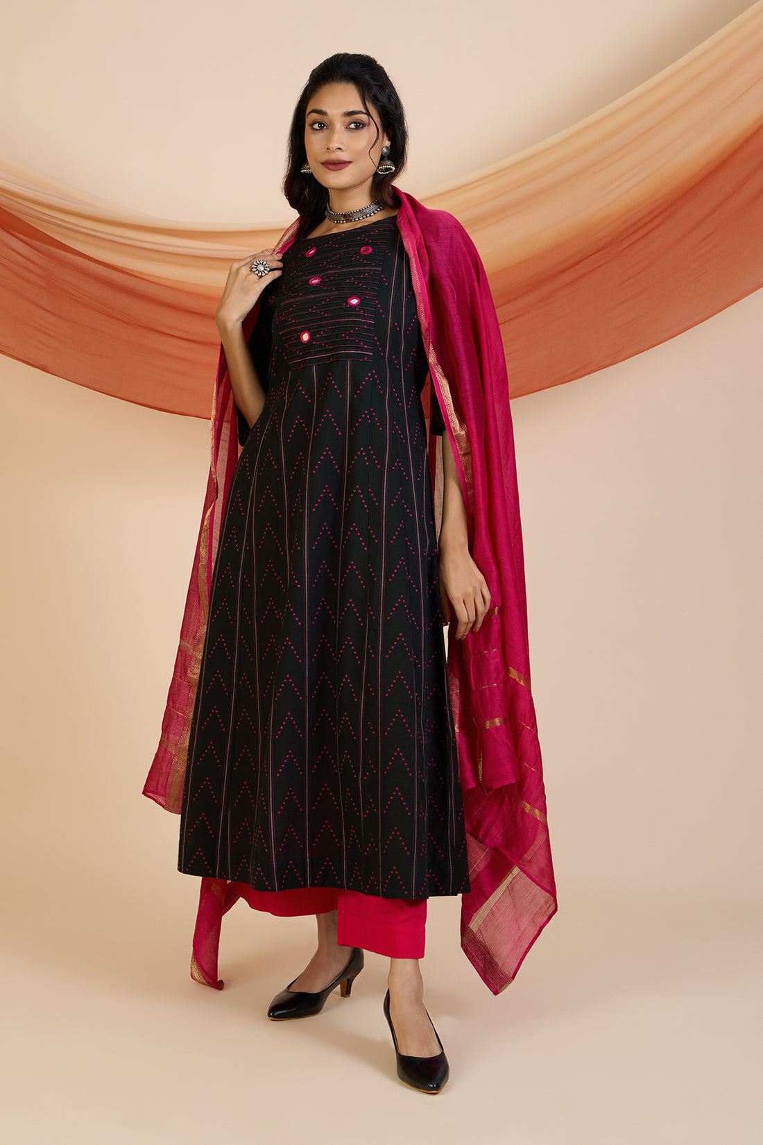 Obsidian Blush Pintuck Yoke Kurta with Pockets