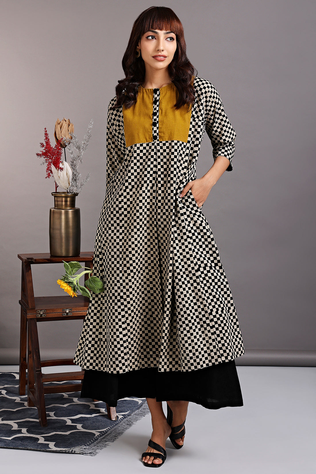 a-line kalidar kurta - mono chequered & goldweb