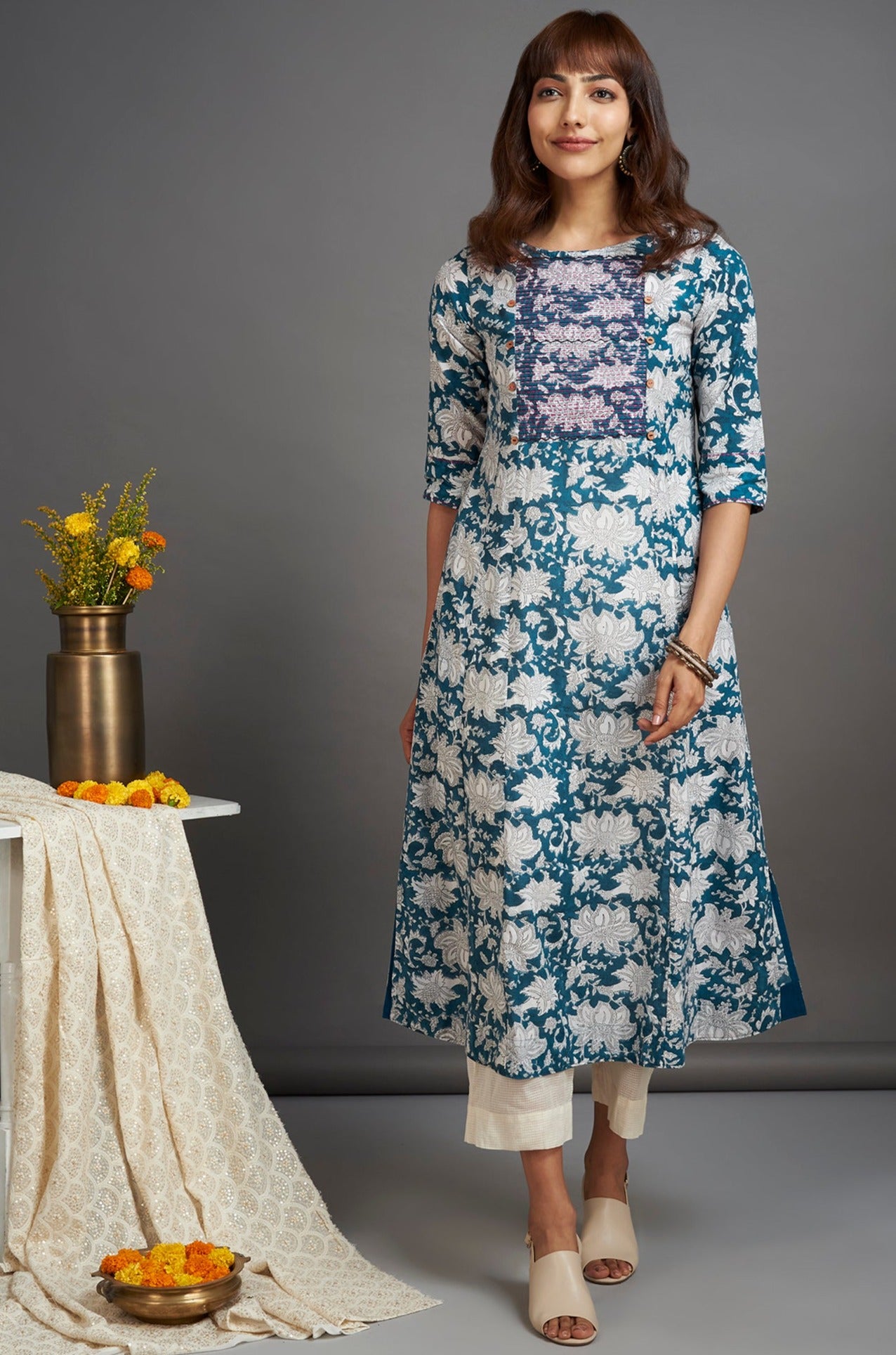 teal zeal & white hyacinth pintuck yoke kurta