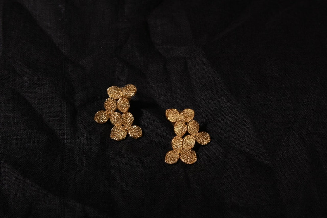 jewelry - berserk - gold plated trillium studs