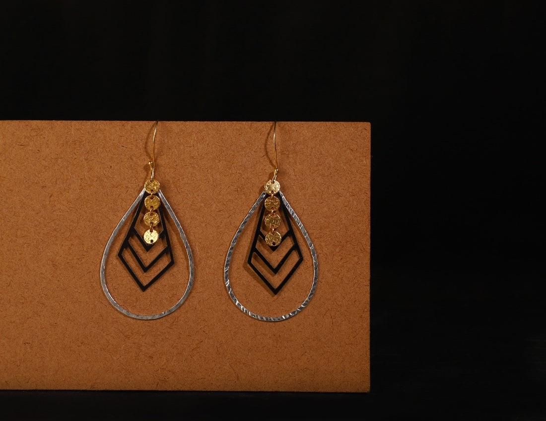 jewelry - berserk - gold silver plated teardrop loops