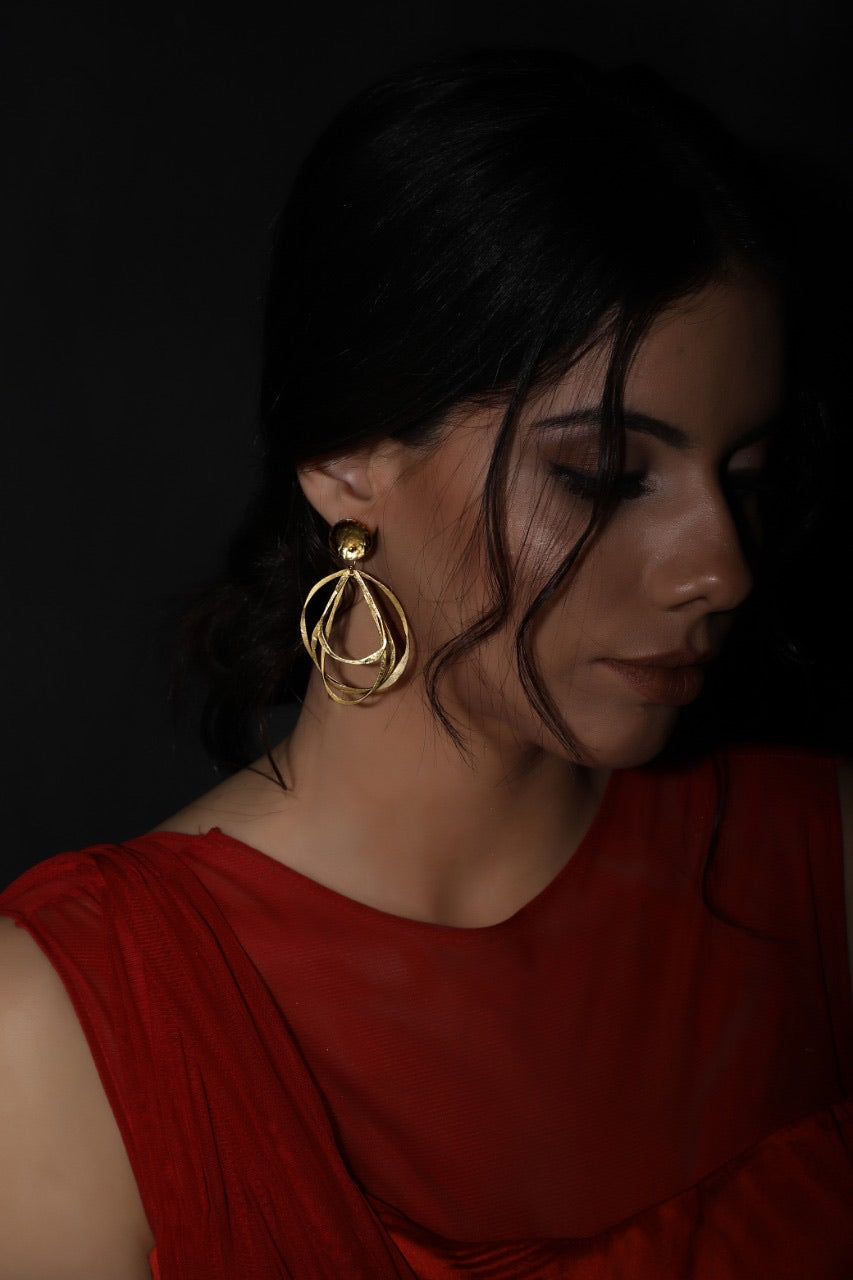 jewelry - berserk - gold plated asymmetric circular danglers